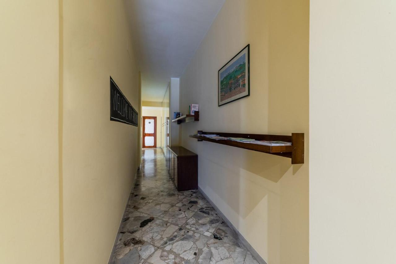 Arts House Apartment Bari Exterior photo